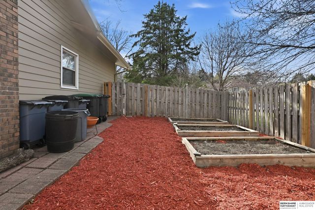 1875 S 131st Avenue, Omaha, NE 68144