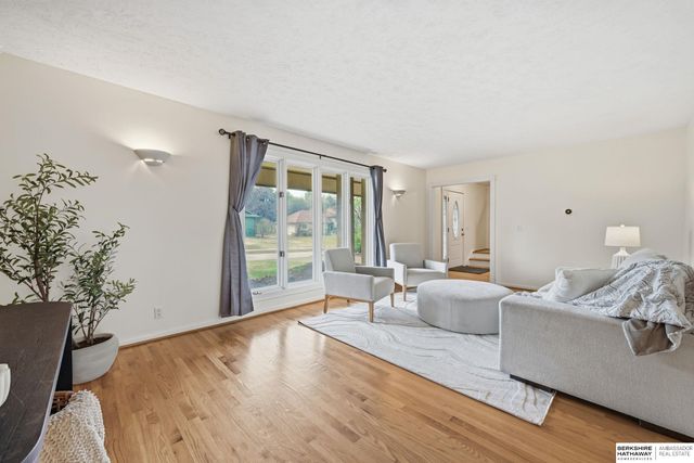 1875 S 131st Avenue, Omaha, NE 68144