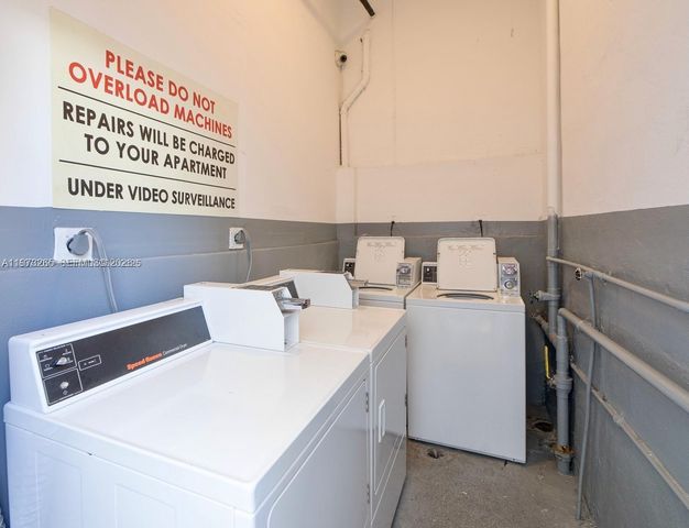 1100 Collins Ave 303, Miami Beach, FL 33139