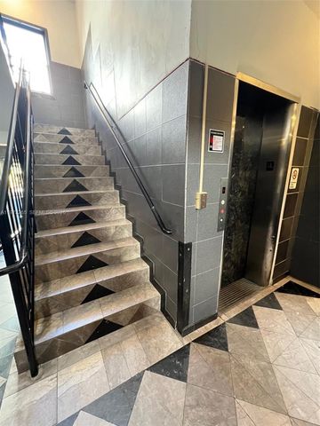 1100 Collins Ave 303, Miami Beach, FL 33139