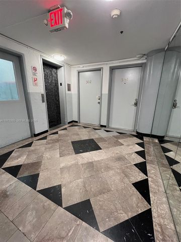 1100 Collins Ave 303, Miami Beach, FL 33139