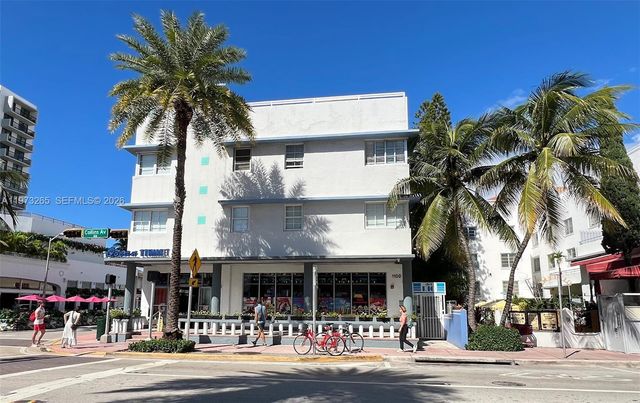 1100 Collins Ave 303, Miami Beach, FL 33139