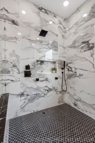 6678 E 123rd Place S, Bixby, OK 74008