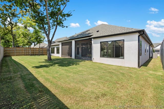 6678 E 123rd Place S, Bixby, OK 74008