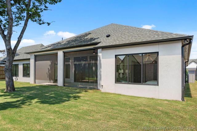 6678 E 123rd Place S, Bixby, OK 74008