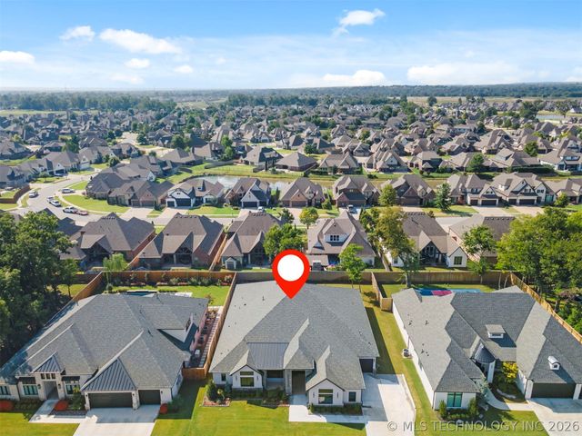 6678 E 123rd Place S, Bixby, OK 74008