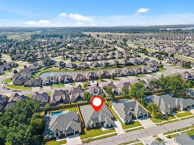 6678 E 123rd Place S, Bixby, OK 74008