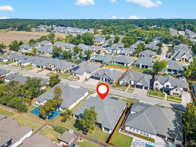 6678 E 123rd Place S, Bixby, OK 74008