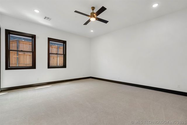 6678 E 123rd Place S, Bixby, OK 74008