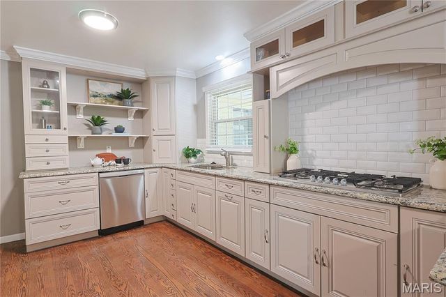 563 Apex Drive, Crestwood, MO 63126