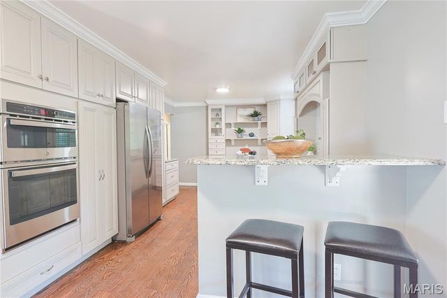 563 Apex Drive, Crestwood, MO 63126
