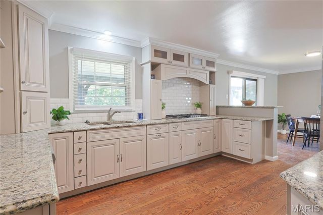 563 Apex Drive, Crestwood, MO 63126