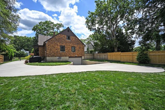 5021 Anderson Place, Cincinnati, OH 45227