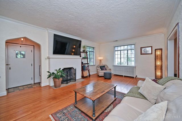 5021 Anderson Place, Cincinnati, OH 45227