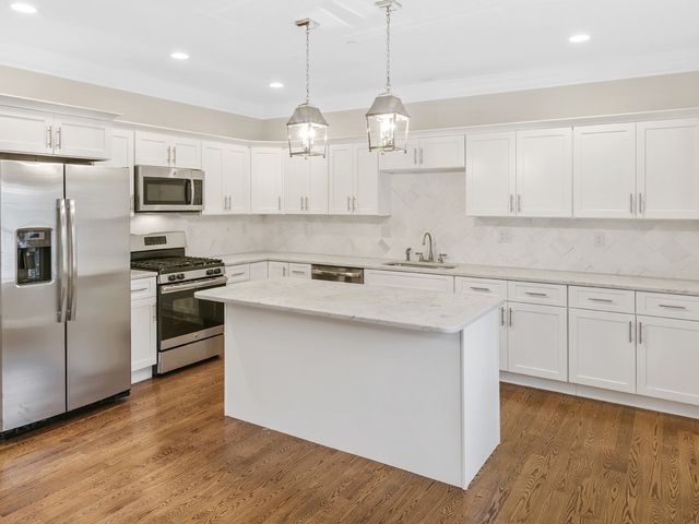 38 Millmont St 38, Boston, MA 02119