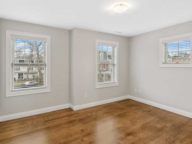 38 Millmont St 38, Boston, MA 02119