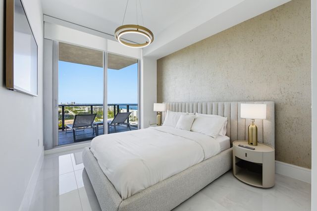 220 Lake Shore Drive 1205, Lake Park, FL 33403