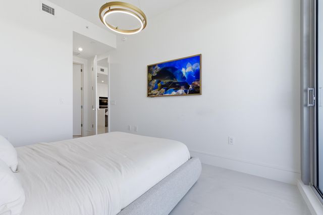 220 Lake Shore Drive 1205, Lake Park, FL 33403