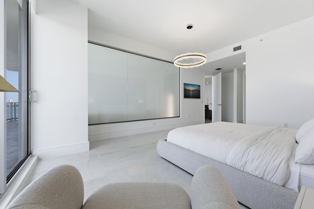 220 Lake Shore Drive 1205, Lake Park, FL 33403