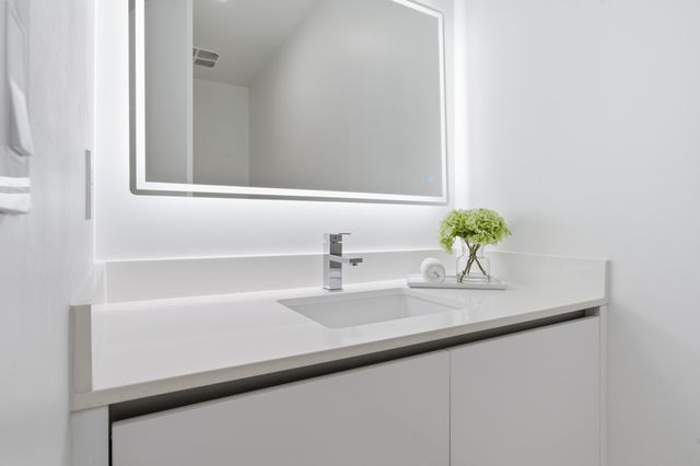 220 Lake Shore Drive 1205, Lake Park, FL 33403