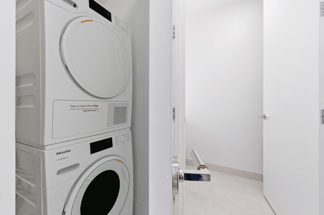 220 Lake Shore Drive 1205, Lake Park, FL 33403