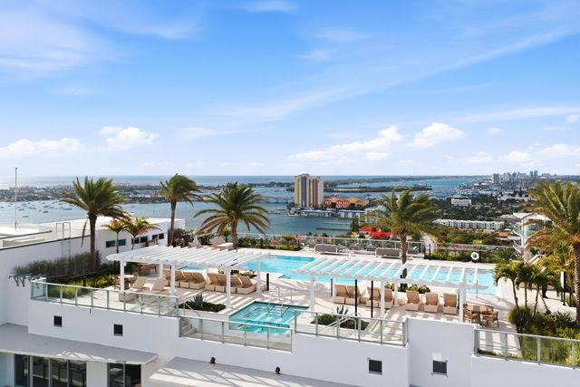 220 Lake Shore Drive 1205, Lake Park, FL 33403