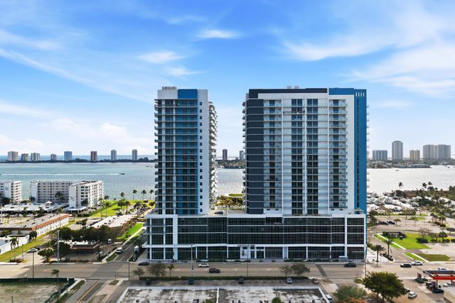 220 Lake Shore Drive 1205, Lake Park, FL 33403