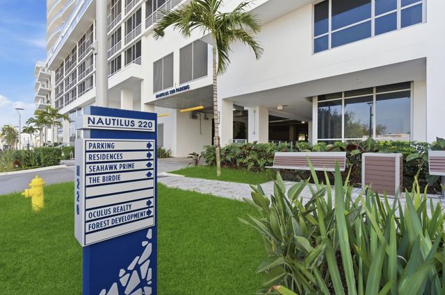 220 Lake Shore Drive 1205, Lake Park, FL 33403