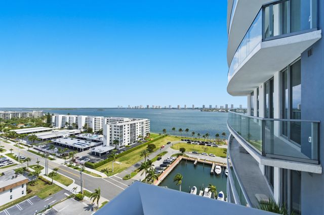 220 Lake Shore Drive 1205, Lake Park, FL 33403