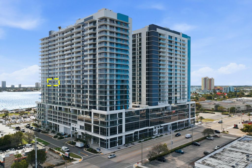 220 Lake Shore Drive 1205, Lake Park, FL 33403