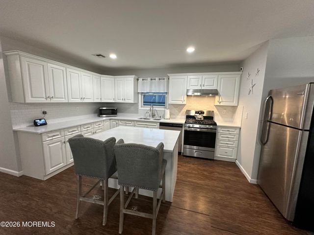 415 Pine Street, Union Beach, NJ 07735