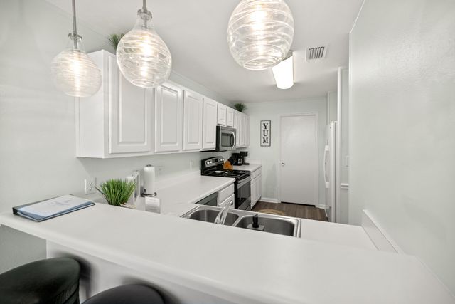 321 Bream Avenue 308, Fort Walton Beach, FL 32548