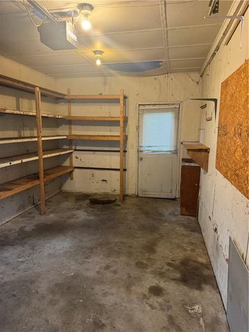 9708 E 67th Terrace, Raytown, MO 64133