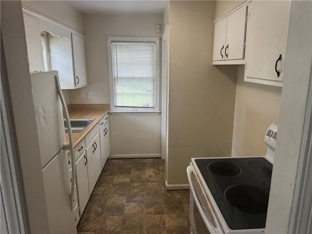 9708 E 67th Terrace, Raytown, MO 64133