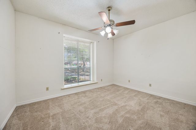 2106 Meadowview Circle, Garland, TX 75043