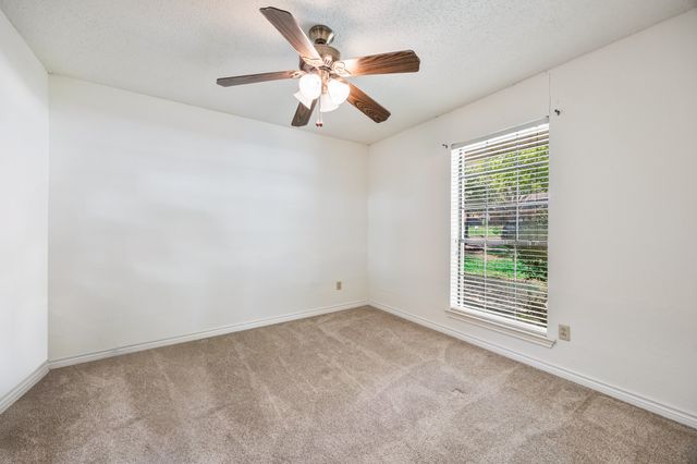 2106 Meadowview Circle, Garland, TX 75043