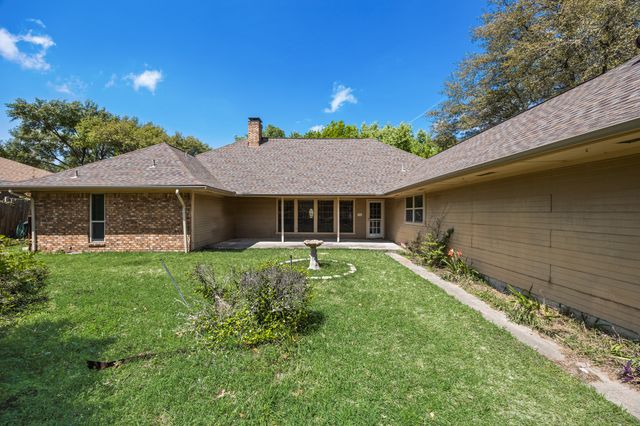 2106 Meadowview Circle, Garland, TX 75043