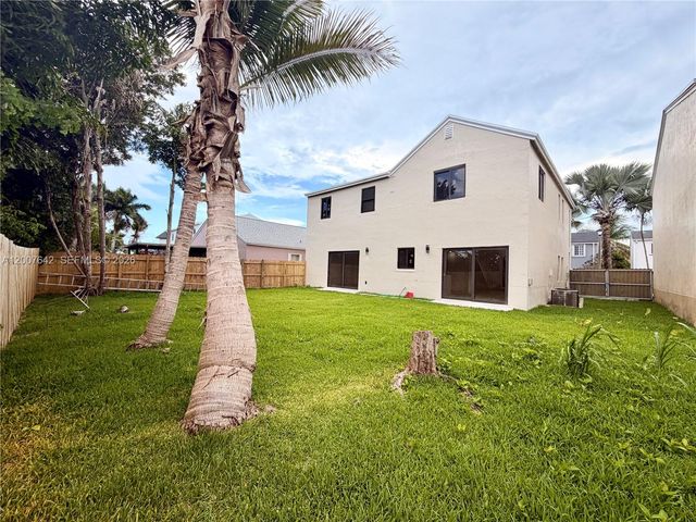 11789 SW 272nd Ter, Homestead, FL 33032