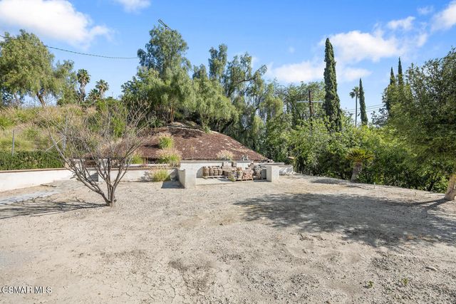 22335 Malden Street, West Hills, CA 91304