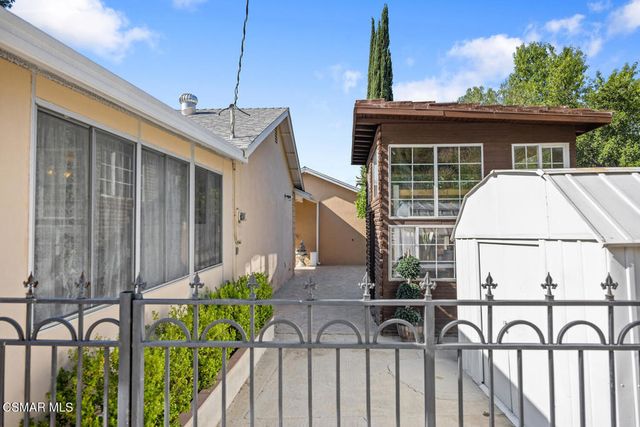 22335 Malden Street, West Hills, CA 91304