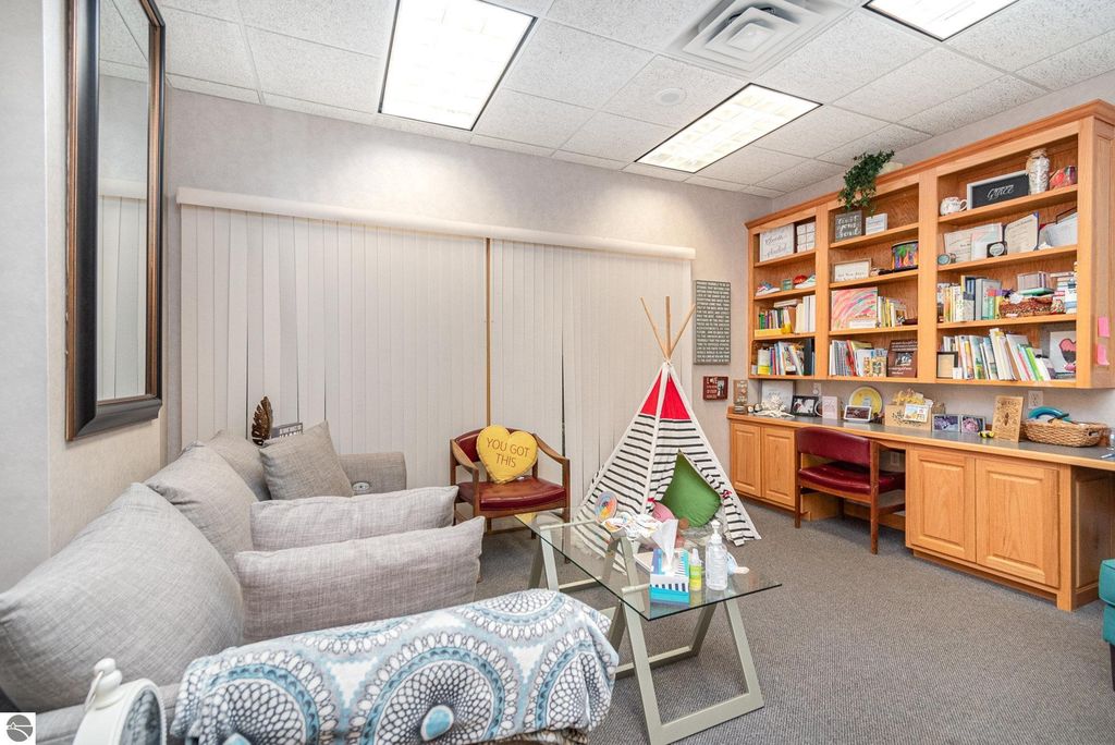 Image 12 of property listing at 4093 M-65, Hale, MI 48739