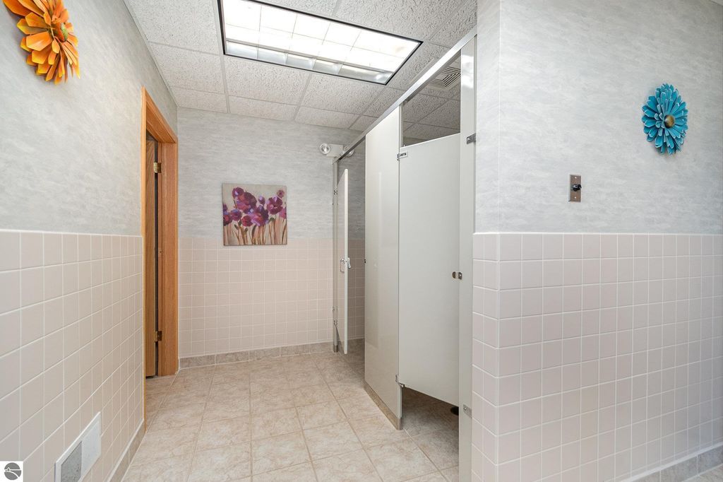 Image 15 of property listing at 4093 M-65, Hale, MI 48739