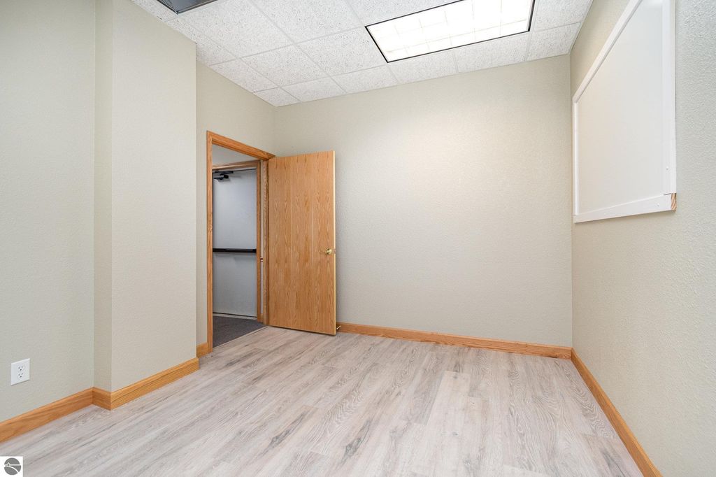 Image 7 of property listing at 4093 M-65, Hale, MI 48739