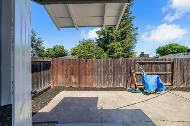 540 E Sonoma Ave, Stockton, CA 95204