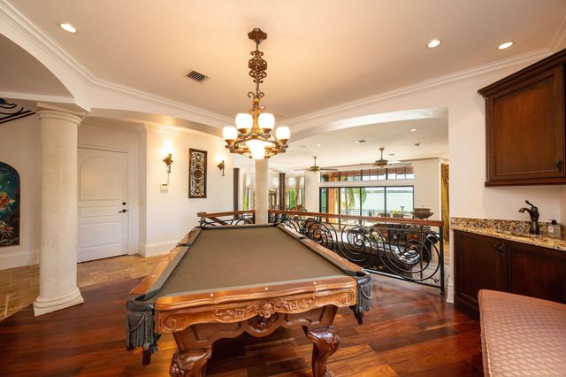 30 Cannon Royal Drive, Shark Key, FL 33040