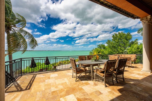 30 Cannon Royal Drive, Shark Key, FL 33040