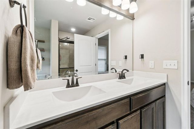 18401 Groveton Boulevard, Edmond, OK 73012