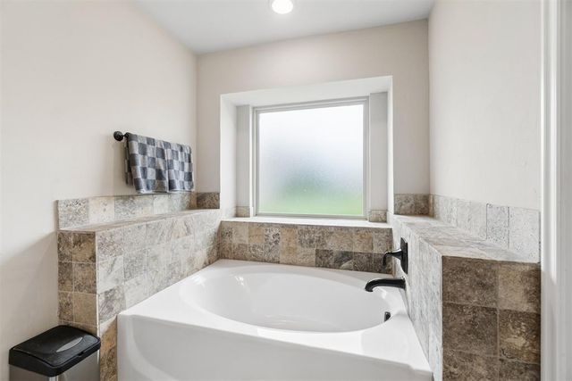 18401 Groveton Boulevard, Edmond, OK 73012