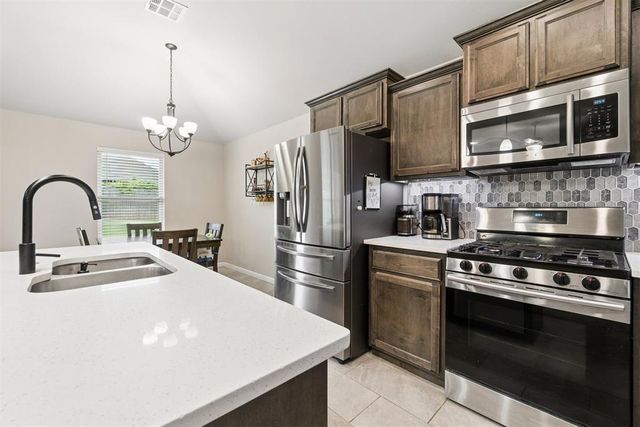 18401 Groveton Boulevard, Edmond, OK 73012