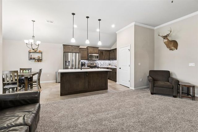 18401 Groveton Boulevard, Edmond, OK 73012